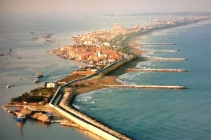Ever wonder how Venice will cope with rising sea levels in pictures 2